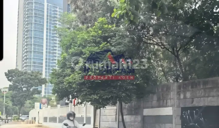 Large 2000 M2 Strategic Commercial Land in Kembangan, West Jakarta Large 2000 M2 Strategic Commercial Land in Kembangan, West Jakarta