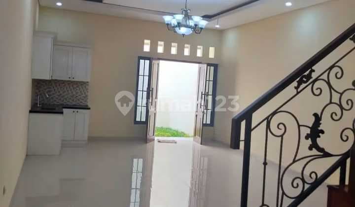 Dijual Rumah Semi Furnished di Kemanggisan Jakarta Barat | 3 KT