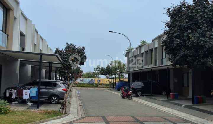 Dijual Rumah 2 Lantai di Pik 2 California Tipe Burgundy bisa KPR