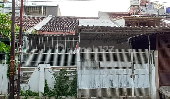 Dijual Rumah 2 Lantai di Duta Mas - Jelambar - Jakarta Barat