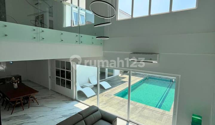 Disewakan Rumah Cluster Emerald Mansion Lippo Cikarang DE20E