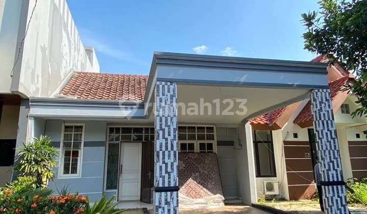 Disewakan Rumah Cluster Beverly Lippo Cikarang