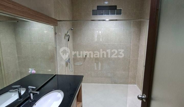 Disewakan Rumah Siap Huni Full Furnished Area Cluster Elit Batununggal