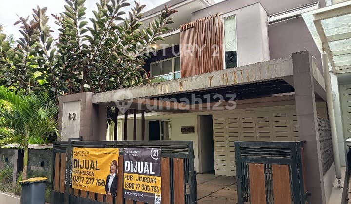 Rumah Mewah di Komplek Citragreen Dago The Green Hill Tipe Hook