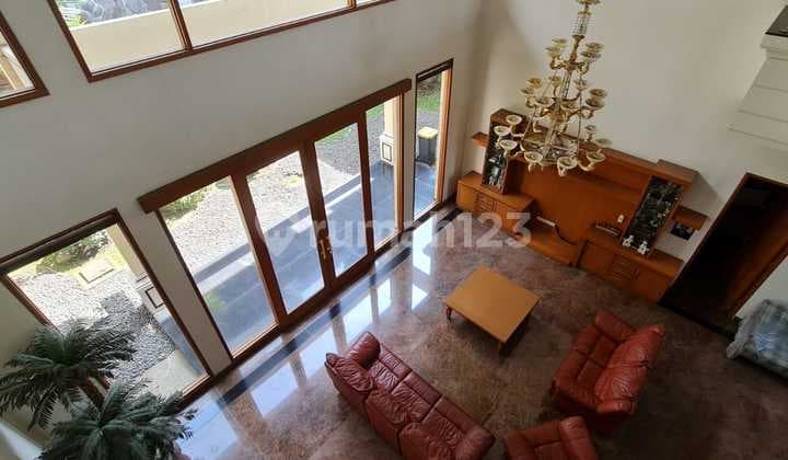 Rumah Lux Jati Semi Furnish Setraduta Bandung