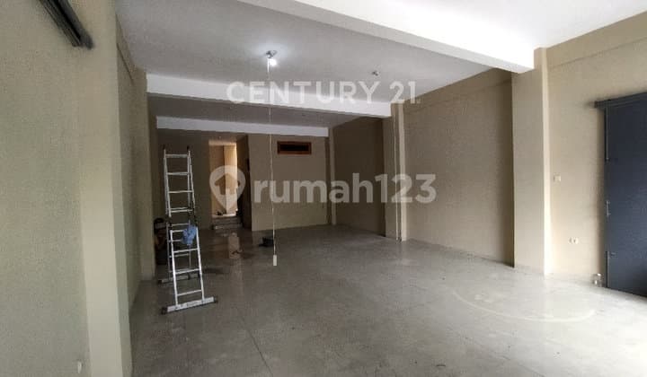 Ruko Mekarwangi 2 Lantai Ada Kamar Cocok untuk Kantor