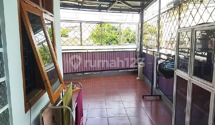 Rumah Jalan Cikaso Sayap Supratman Tipe Hook