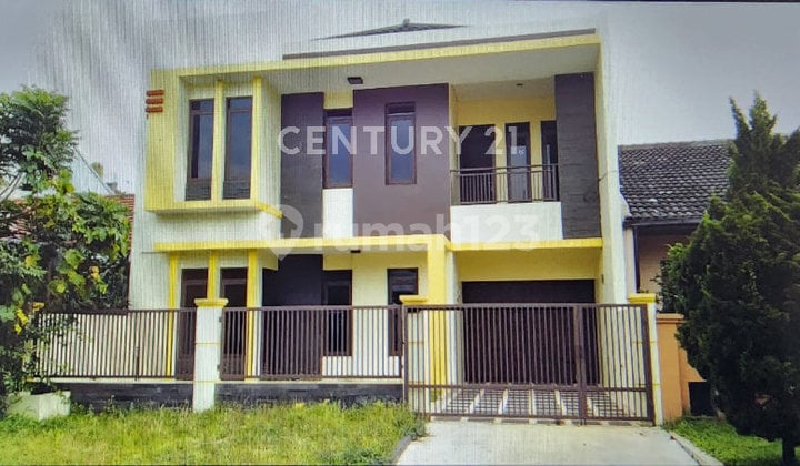 2-Storey Spacious House, In Taman Mutiara Cimahi
