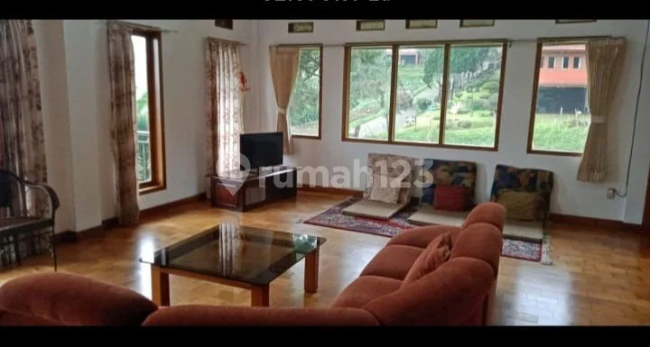 Villa Nyaman Siap Huni Di Villa Istana Bunga