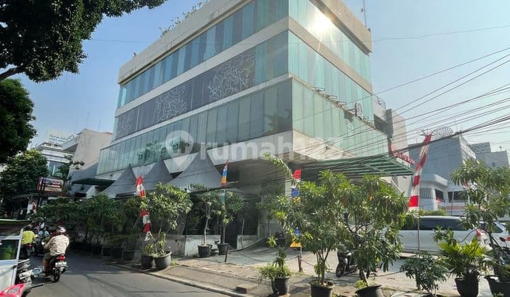 For Rent: 5-Story Office Building on Mangga Besar Raya, 1880m2 area *Price 2.5m/year