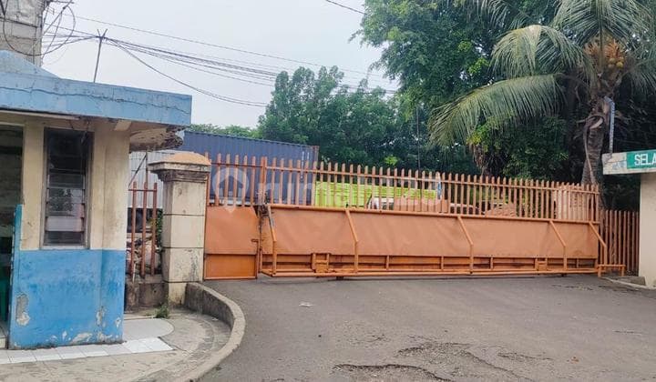 Dijual Tanah Dan Bangunan Gudang Pinggir Jalan Tol Persis