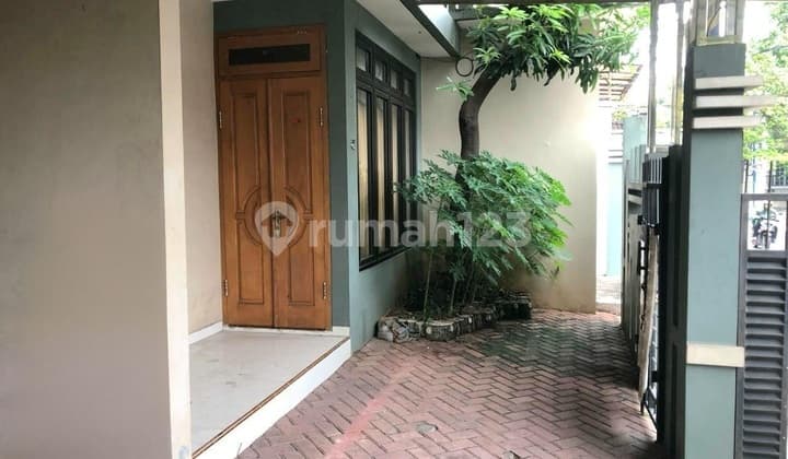 Sell House in Cempaka Putih Tengah
