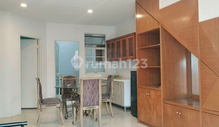 Masuk Tinggal Bawa Koper