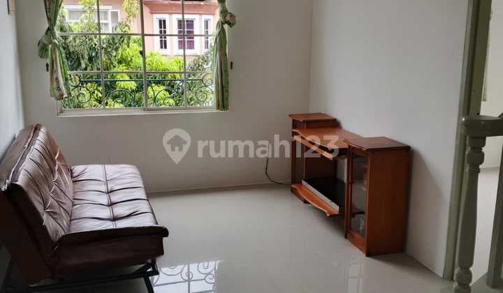 Town Housedisewakan Murah2 Lantai Semi Furniched
