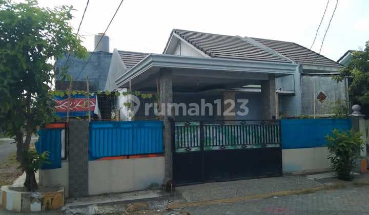 Rumah Pojok Siap Huni Di Puri Permaya Sari Driyorejo