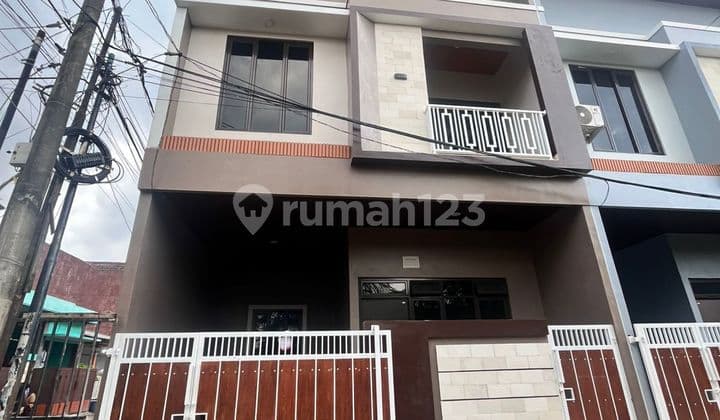 Dijual Rumah Minimalis 2 Lantai di Pondok Ungu Permai Kota Bekasi