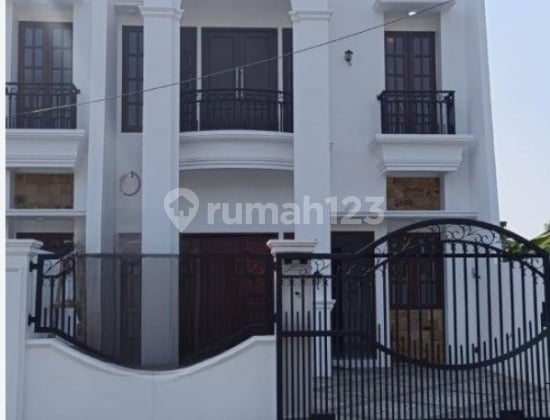 Dijual Rumah Bangunan Baru di Komp Ikip Duren Sawit Jakarta Timur