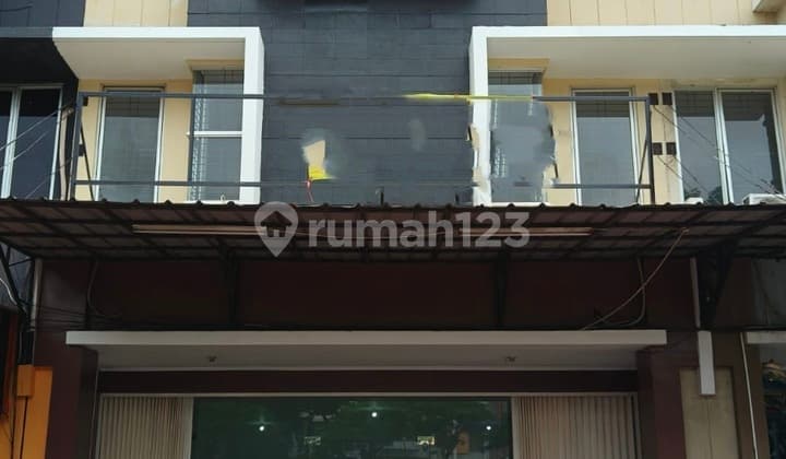 For Rent: Shop House at Grand Boulevard Harapan Indah Bekasi