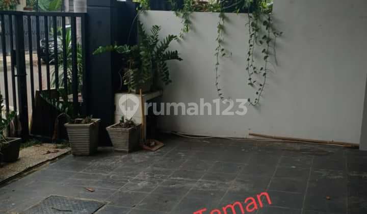 Dijual Rumah di Cluster Aralia Harapan Indah Bekasi
