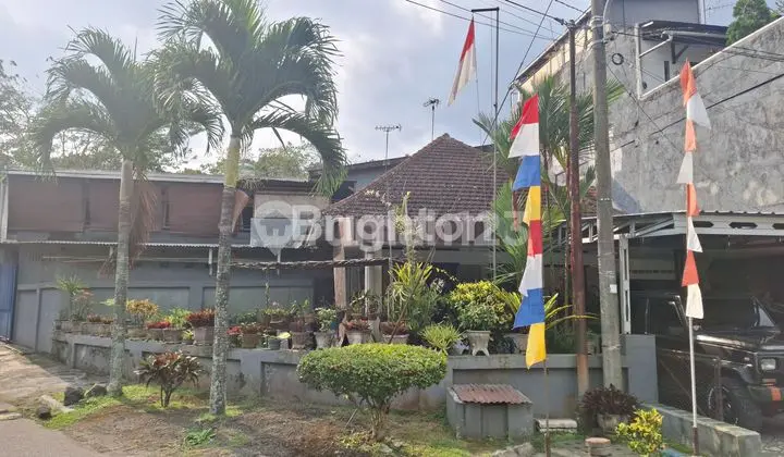 Di jual Rumah kolonial Belanda di Simpang Ijen Malang