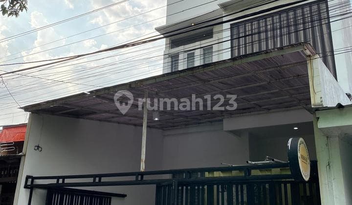 Dijual Rumah 2 Lantai Di Pondok Pinang.furnished Ada Kolam Renang. Ekonomis (ir)