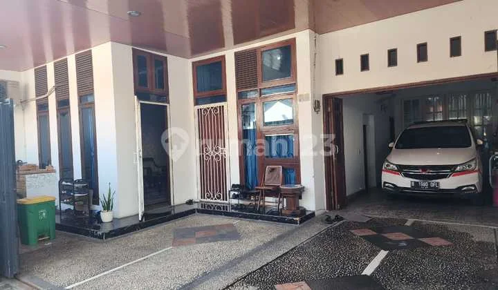 Di Jual Rumah 2 LT di Cinere Siap Huni - Kondisi Bagus dan Strategi