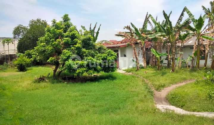 RUKO startegis Jarang Ada Dijual hadap jalan raya, di Senayan