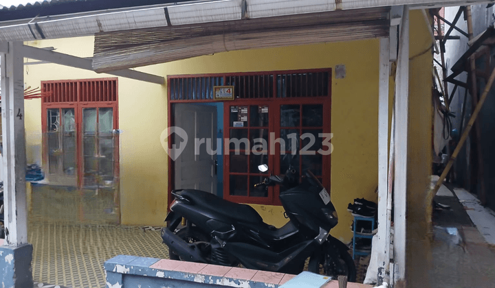 Rumah strategis dijual dekat ragunan cocok untuk kos2 an