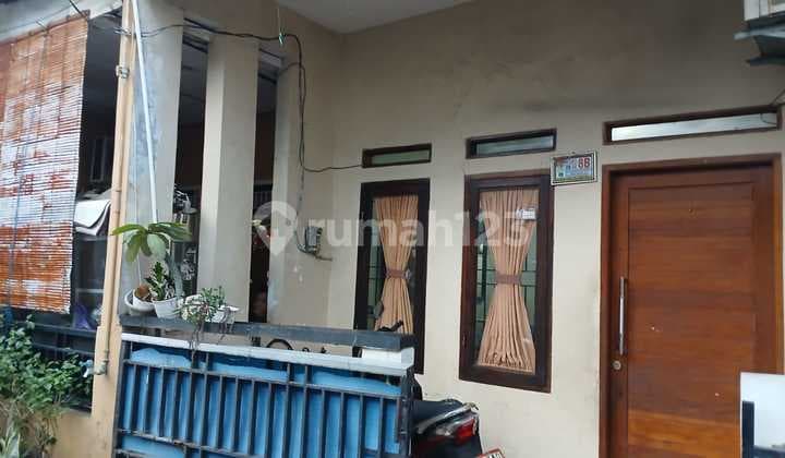 Rumah di Ragunan cocok utk kos2an , strategis, dekat kemana2