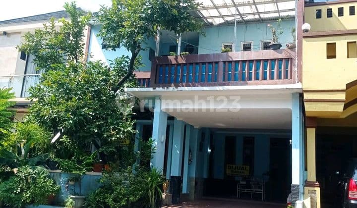 Rumah 3 Lantai Siap Huni Di Kota Wisata Cibubur SHM