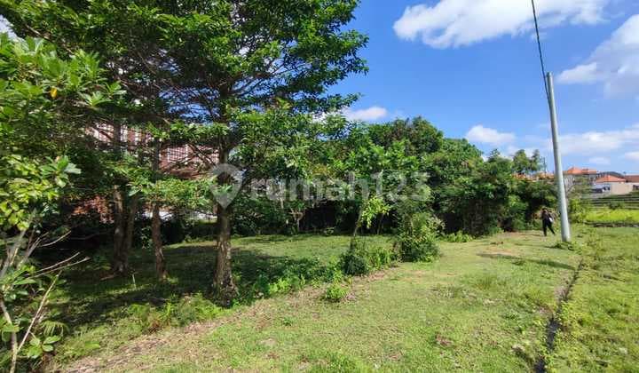 Tanah Lokasi Strategis