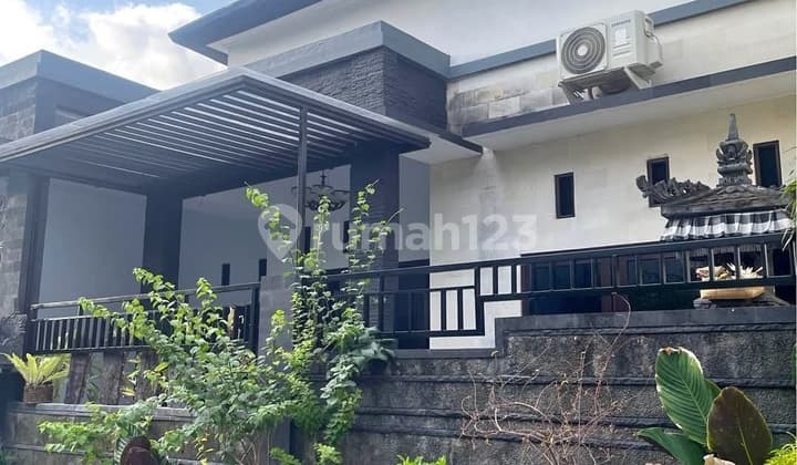 Rumah1 Lantai Lokasi Strategis