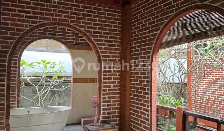 Disewakan Villa Lokasi Dipusat Wisata