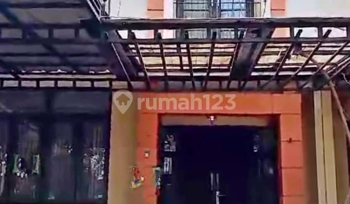 Rumah Nyaman Terawat Harga Bagus di Raffles Hills Cibubur