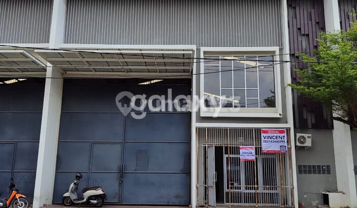 Ready-to-use warehouse in Gresik