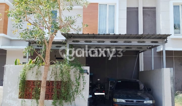 RUMAH 2 LANTAI TERAWAT DI GRAND ALEXANDRIA BUDURAN SIDOARJO