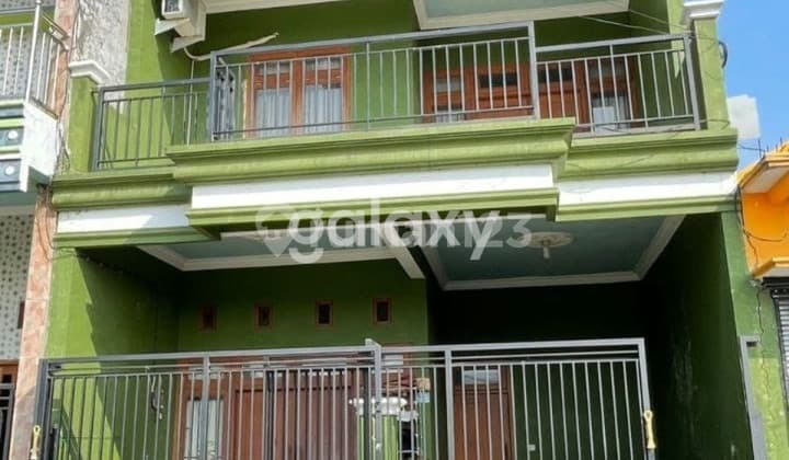 RUMAH 3 LANTAI DI SEMEMI BARU SURABAYA BARAT