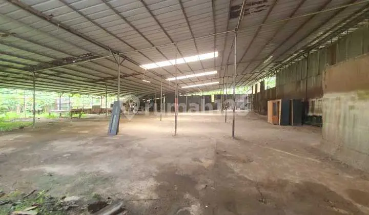Disewakan Sebagian / Full Tanah dan Gudang di Cisauk Rumpin. Pinggir Jalan Raya Rumpin.