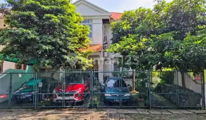 Dijual Rumah Puspita Loka Bsd. Cocok Bisnis Kos2an.
