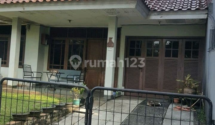 For Sale. One and a Half Floors Ready to Occupy Giri Loka 1. BSD. Certificate of Ownership.