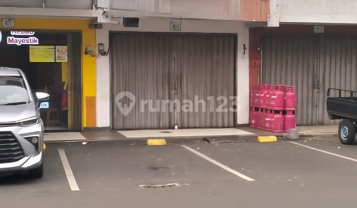 Ruko Pasar Delapan Alam Sutera Serpong. Busy Area. Ruko Pasar 8 Alsut.