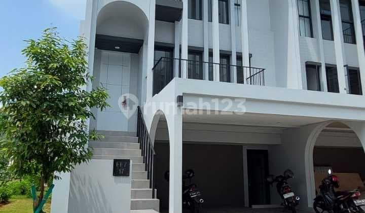 Di Jual Rugi Rumah Aether BSD City 3 Lantai Hook