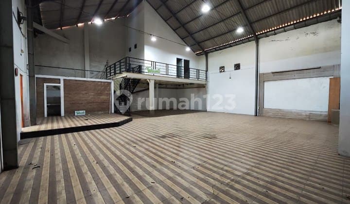 Ruang Usaha Murah Bagus Disewakan Di Colomadu Solo Barat