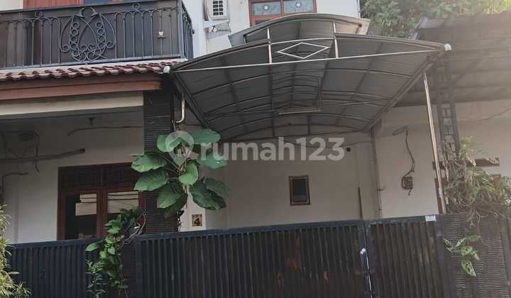 Di Jual Rumah 2 Lantai Di Pondok Jagung 2