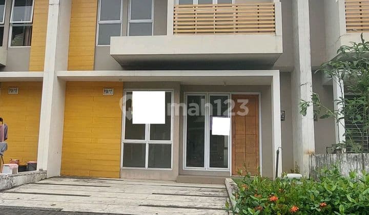Rumah 2 Lantai Jl Aurora 1 Dekat Perbelanjaan Lingkungan Luas