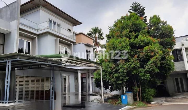 3-Story House, Sutera Palymira in Alam Sutera.