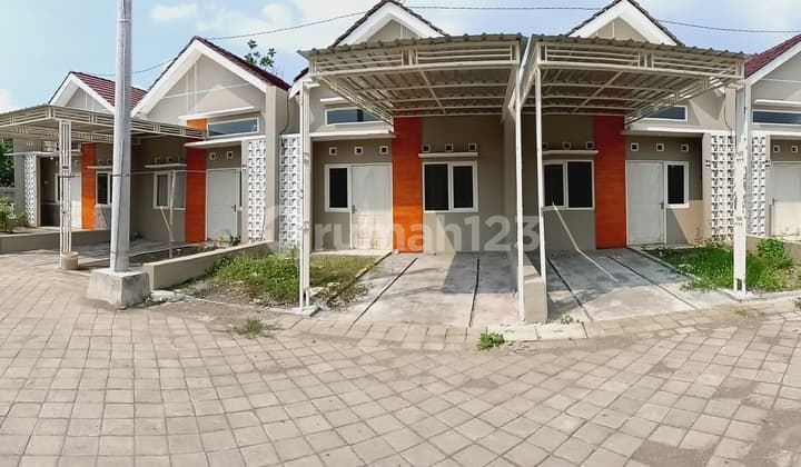 Rumah Bagus Hgb Di Gedeg Bonus Kanopi
