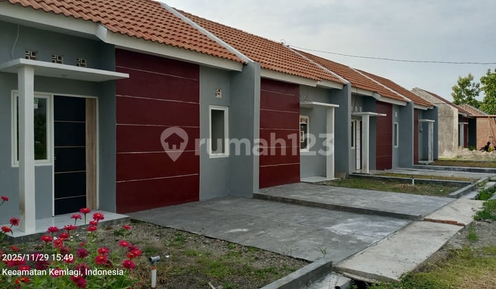 Rumah Dekat Pasar Kemlagi Bersubsidi Pemerintah, Pusat Kecamatan