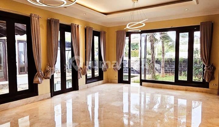 For Rent: Pearl Beach House 650m2 with Great View