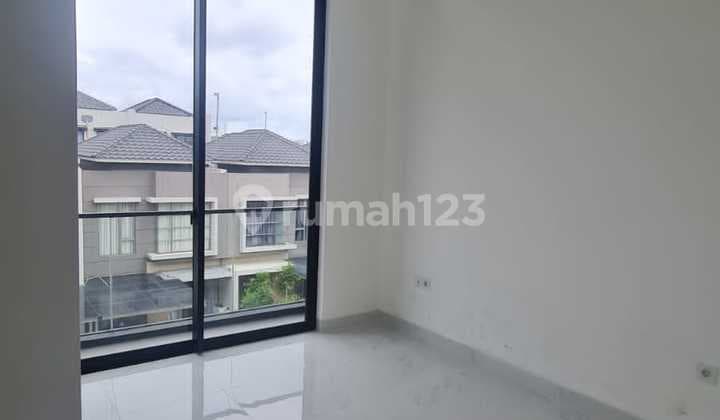 Rumah Golf Island PIK 5x15 Brand New Rapi Siap Huni